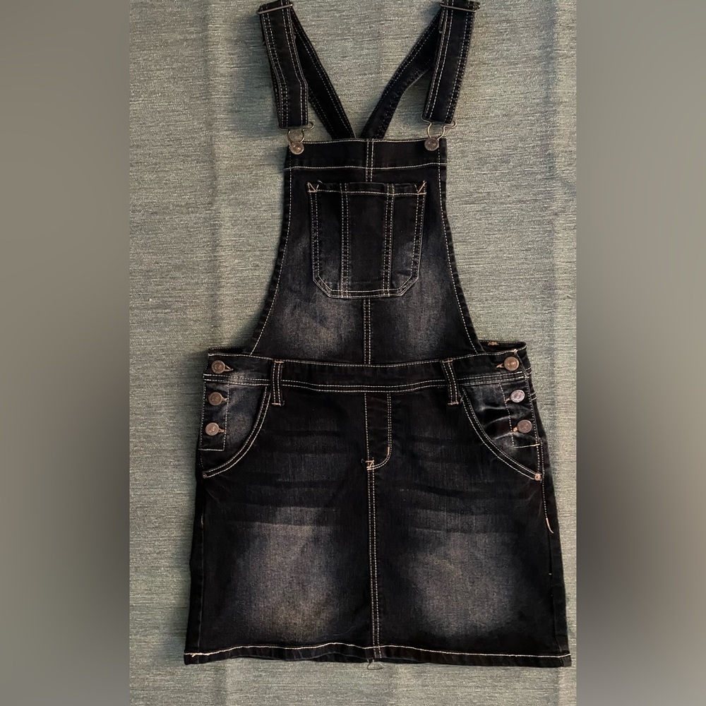 Wallflower Skirt Blue Jean Denim Shortalls Overall Bib’s Romper. Size M. Perfect